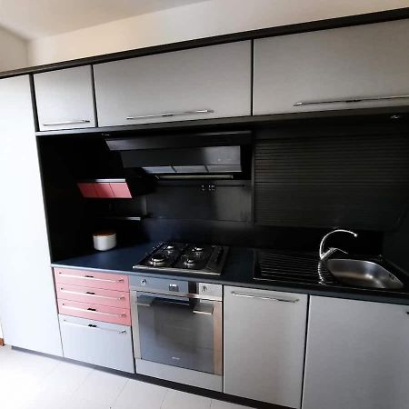 Appartamento Confortevole E Ben Servito San Mariano 외부 사진