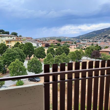 Appartamento Confortevole E Ben Servito San Mariano 외부 사진